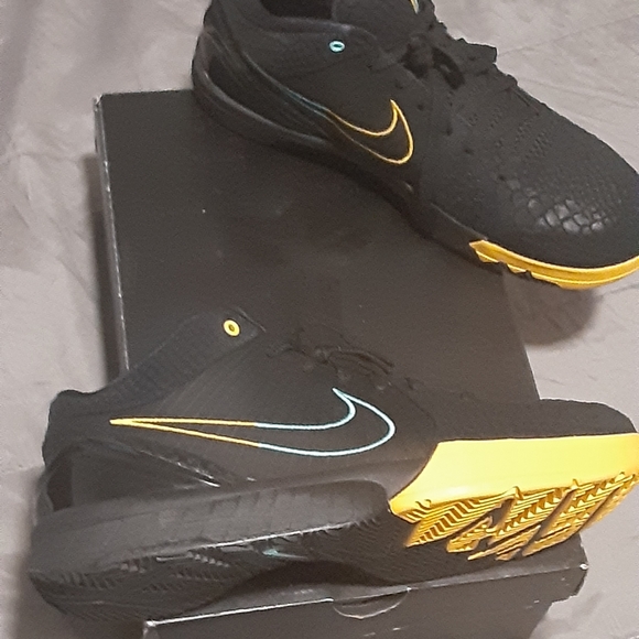 Kobe Retro - Picture 6 of 8